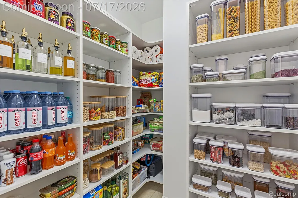 48554 STONERIDGE DRIVE Northville Township, MI 48168