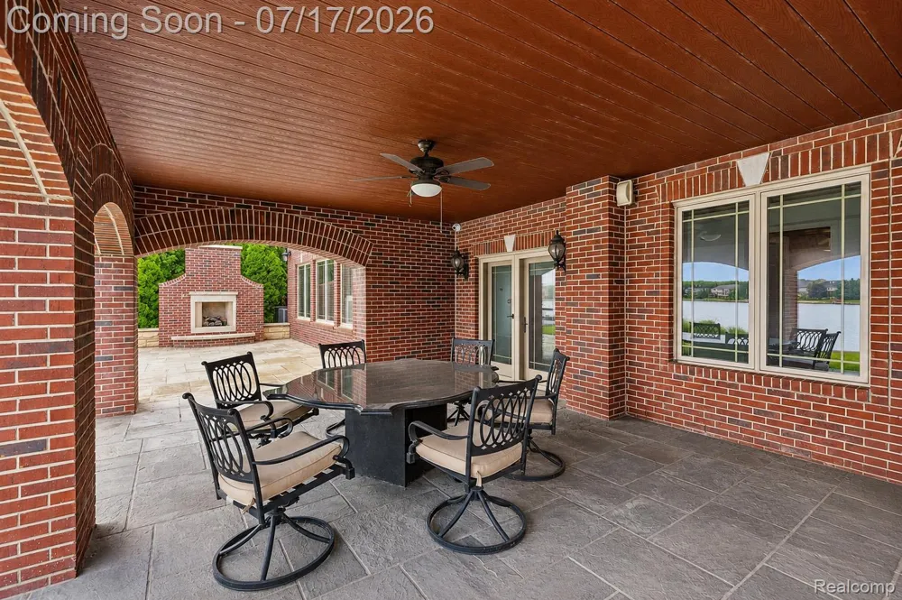 48554 STONERIDGE DRIVE Northville Township, MI 48168