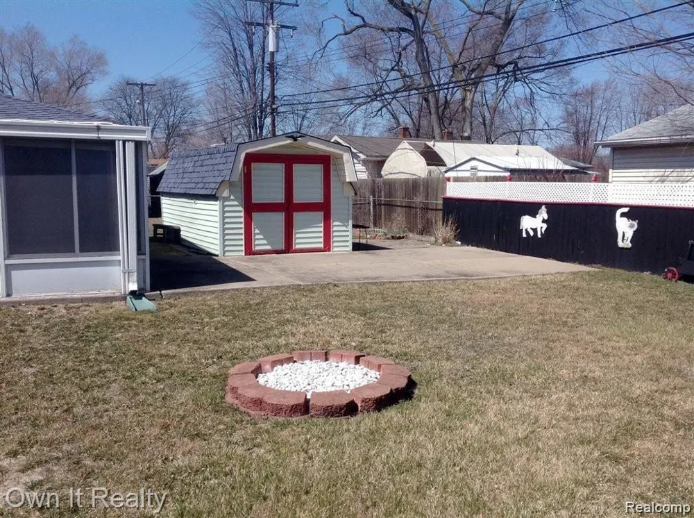 30072 Cherry Hill Road Garden City City, MI 48135
