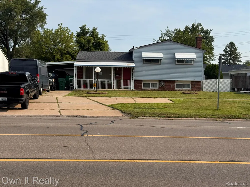 30072 Cherry Hill Road Garden City City, MI 48135