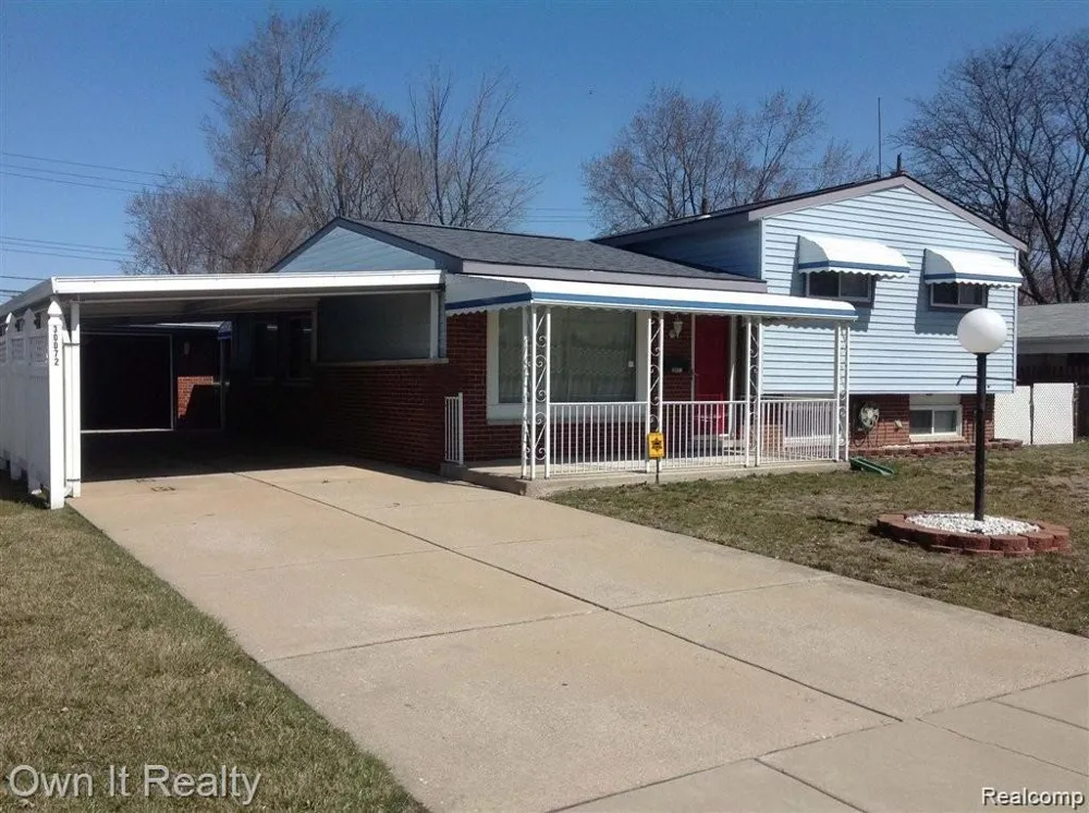 30072 Cherry Hill Road Garden City City, MI 48135