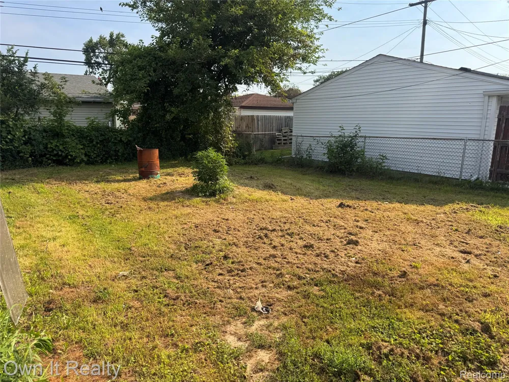 30072 Cherry Hill Road Garden City City, MI 48135