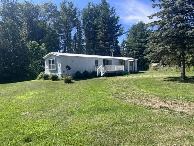 2849 Hoover Road Fork Township, MI 49305