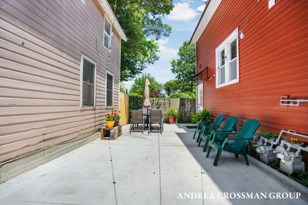 118 Hoffman Street Saugatuck City, MI 49453