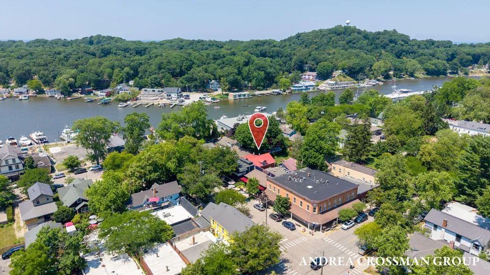118 Hoffman Street Saugatuck City, MI 49453