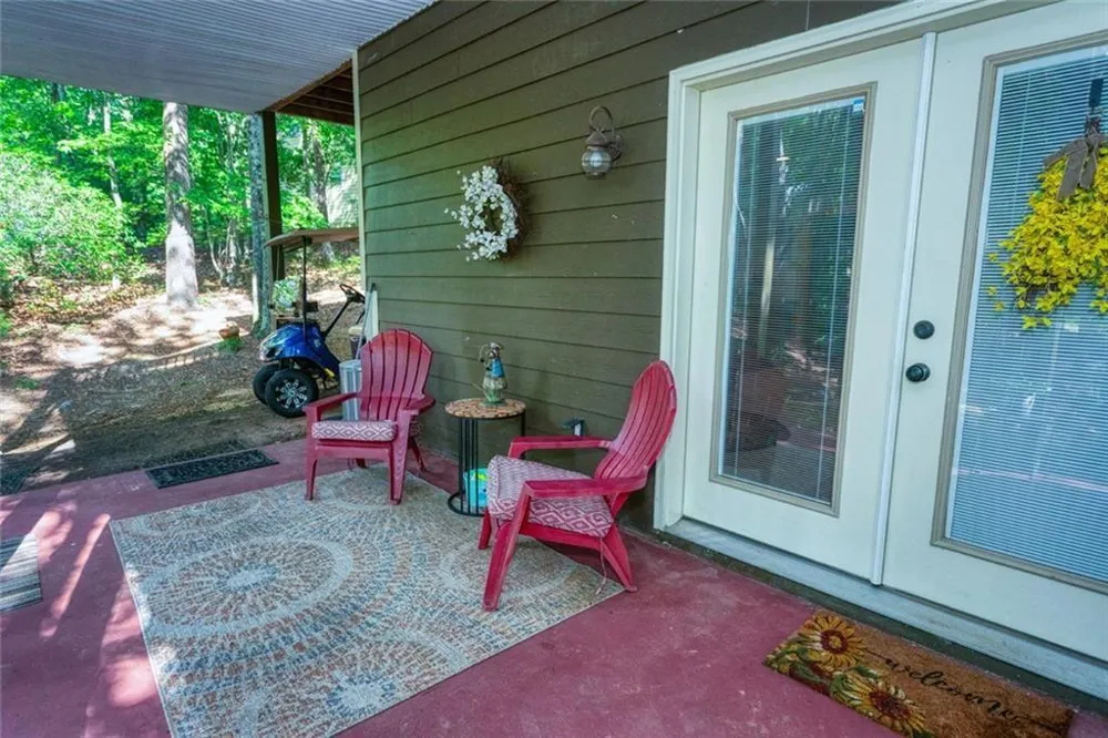 925 Zeppelin Strasse Helen, GA 30545