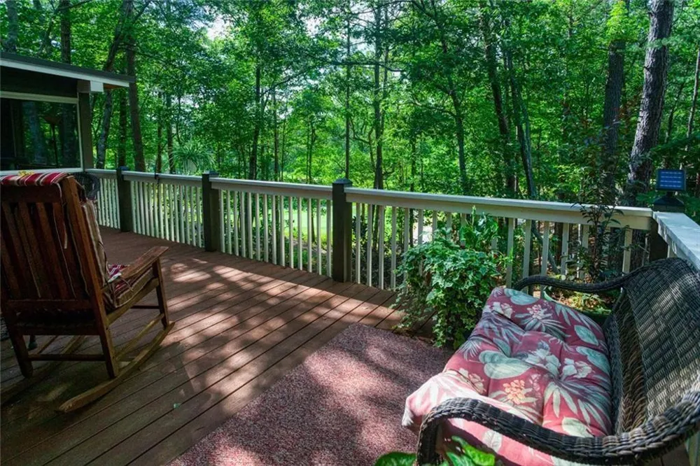 925 Zeppelin Strasse Helen, GA 30545
