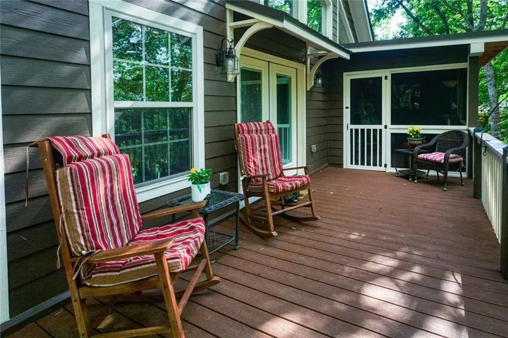 925 Zeppelin Strasse Helen, GA 30545