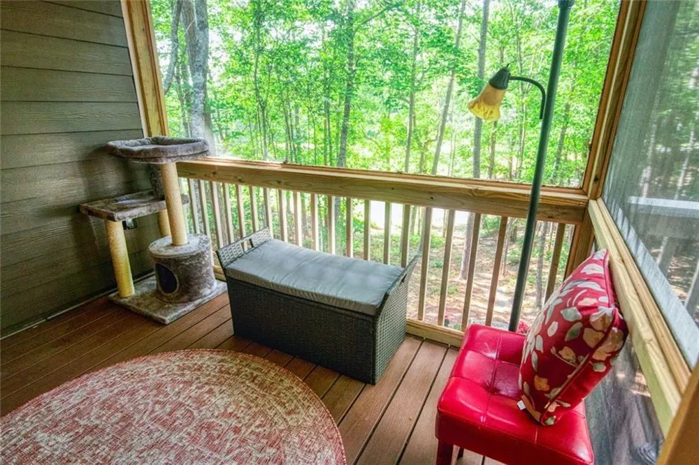925 Zeppelin Strasse Helen, GA 30545