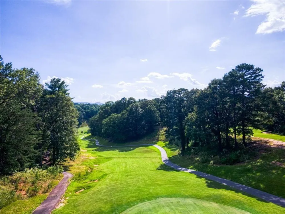 925 Zeppelin Strasse Helen, GA 30545