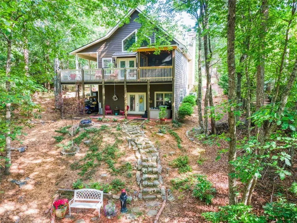 925 Zeppelin Strasse Helen, GA 30545