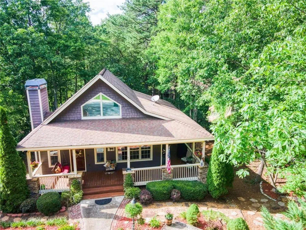 925 Zeppelin Strasse Helen, GA 30545