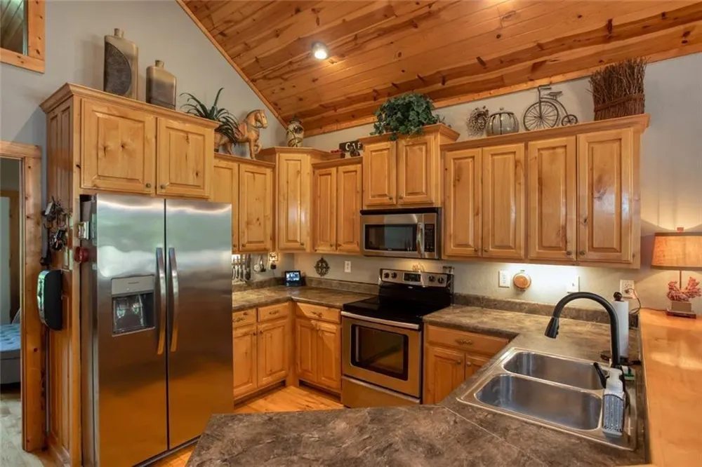 925 Zeppelin Strasse Helen, GA 30545