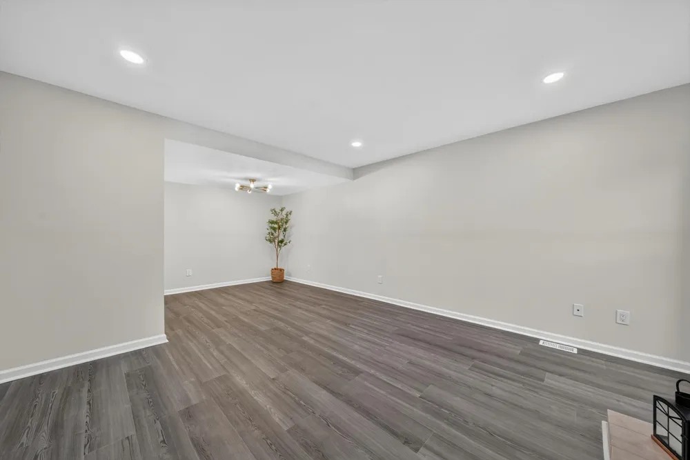 21344 E Glen Haven Circle Northville, MI 48167
