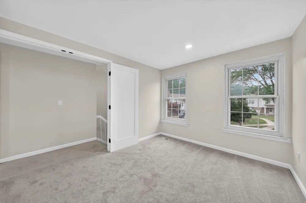 21344 E Glen Haven Circle Northville, MI 48167