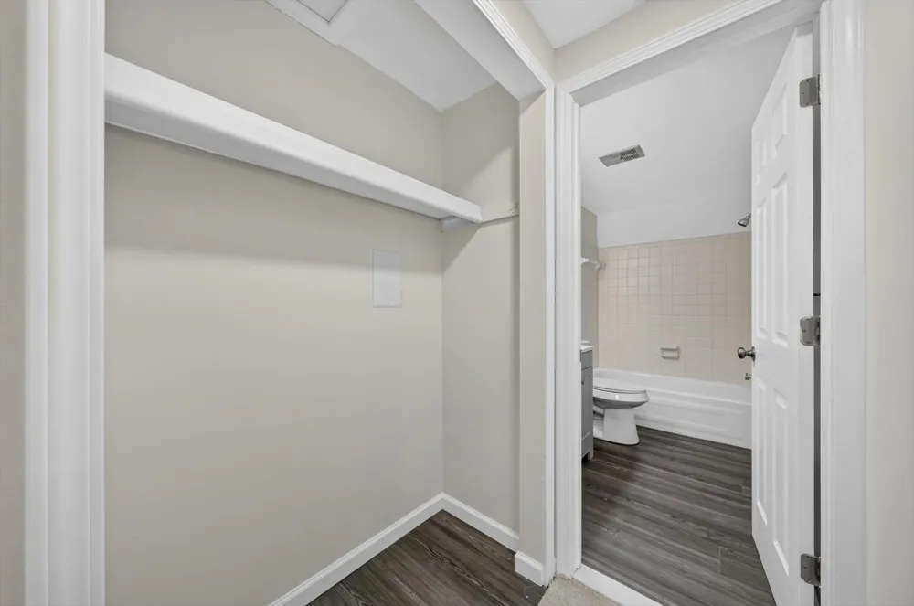 21344 E Glen Haven Circle Northville, MI 48167