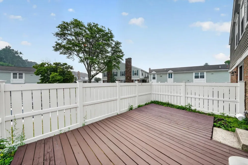 21344 E Glen Haven Circle Northville, MI 48167