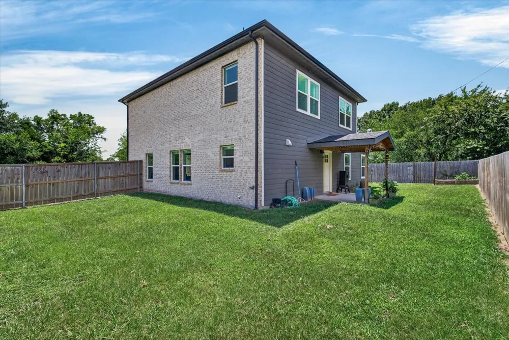 612 Kontiki Drive Tool, TX 75143