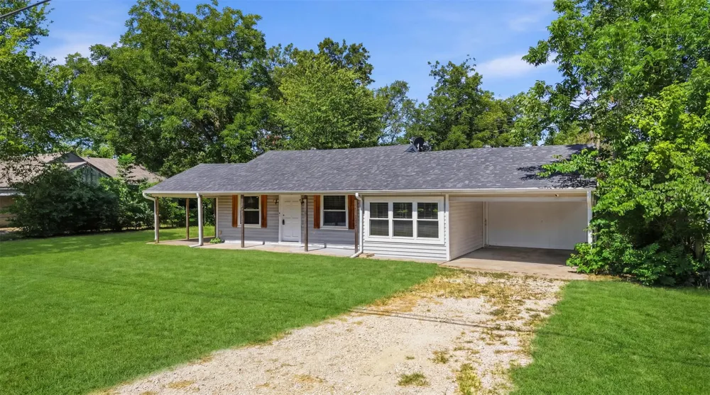 337 1st Street Point, TX 75472