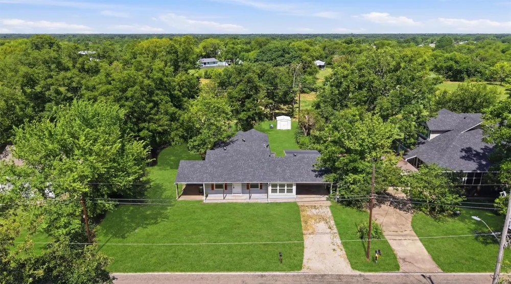 337 1st Street Point, TX 75472