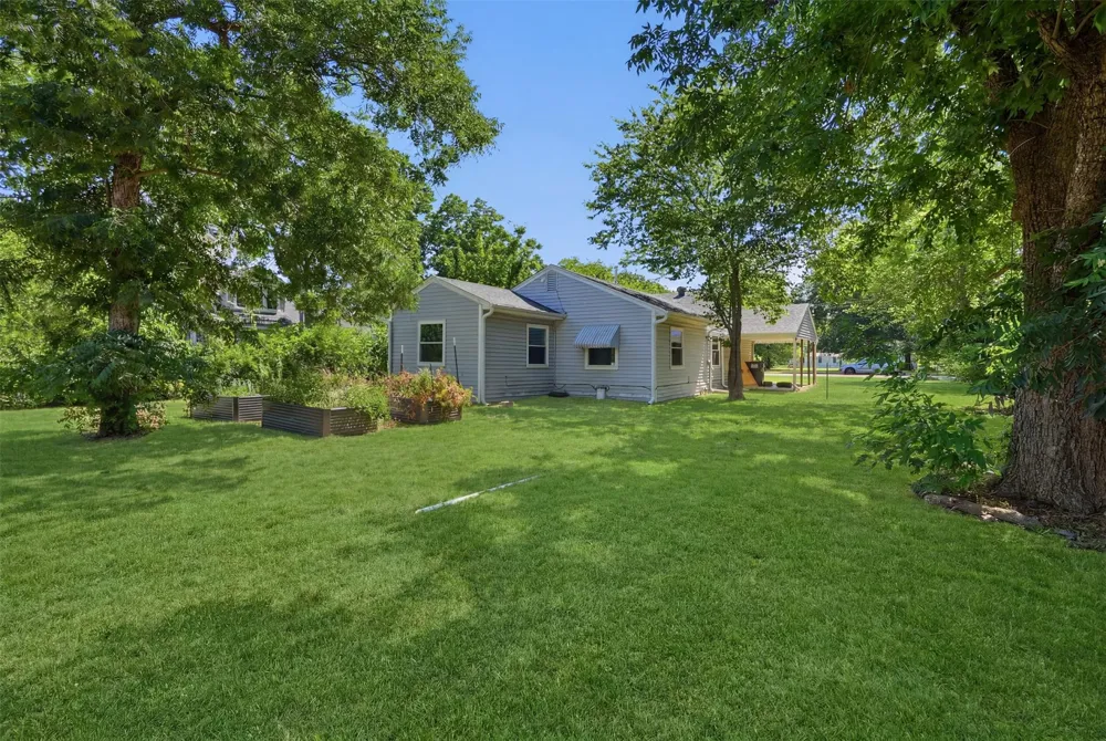 337 1st Street Point, TX 75472