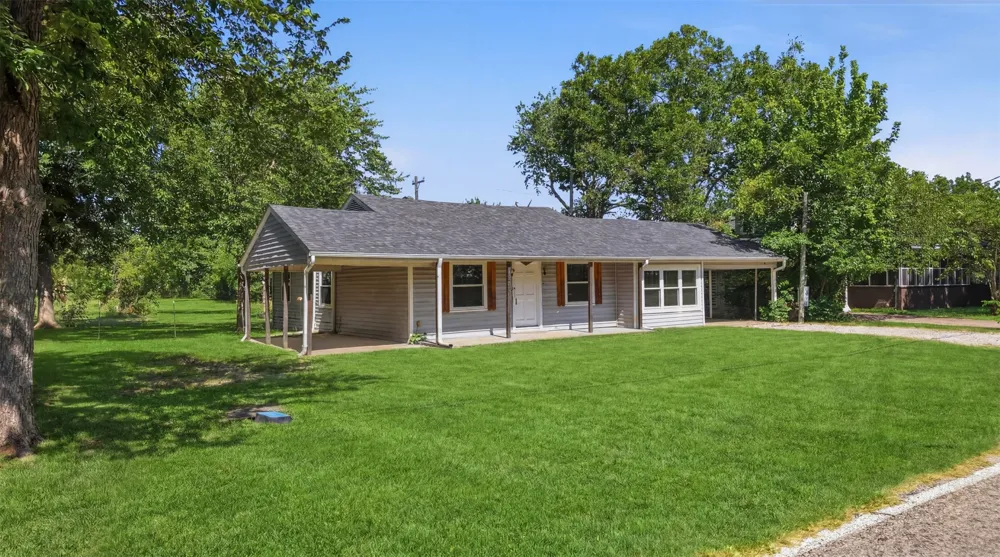337 1st Street Point, TX 75472