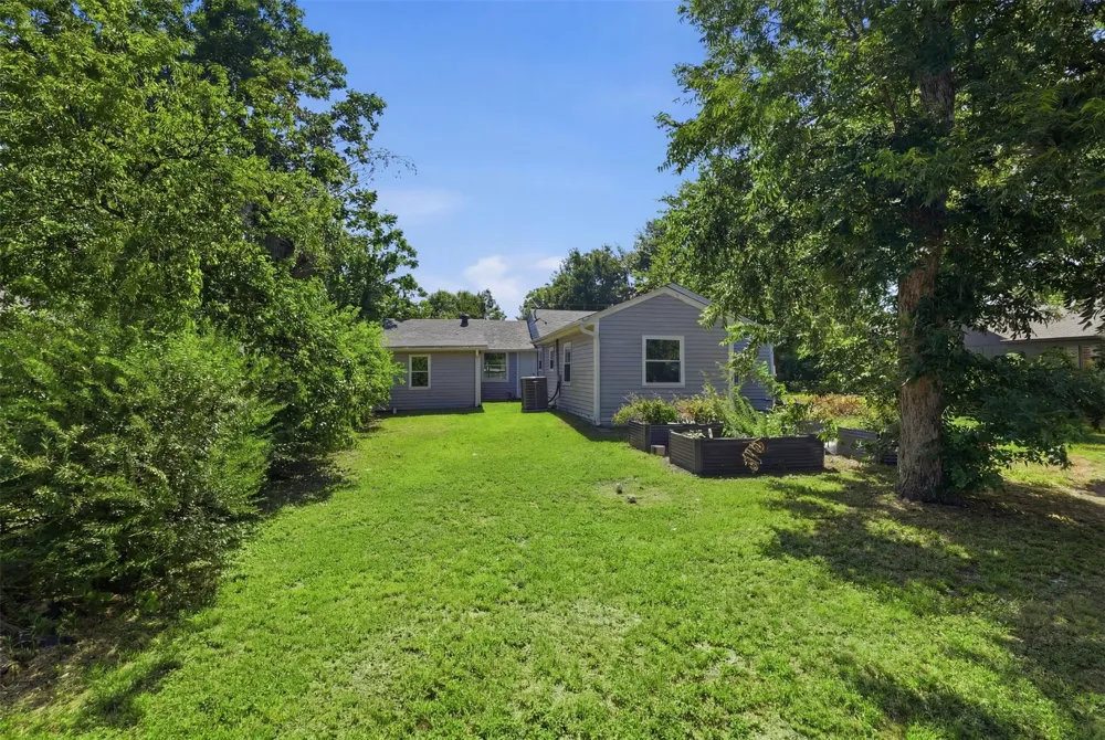 337 1st Street Point, TX 75472