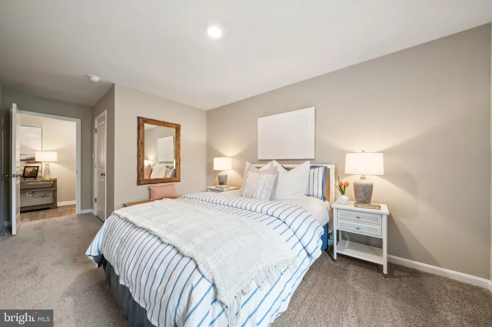 16 RIVER OAK DRIVE Staunton, VA 24401