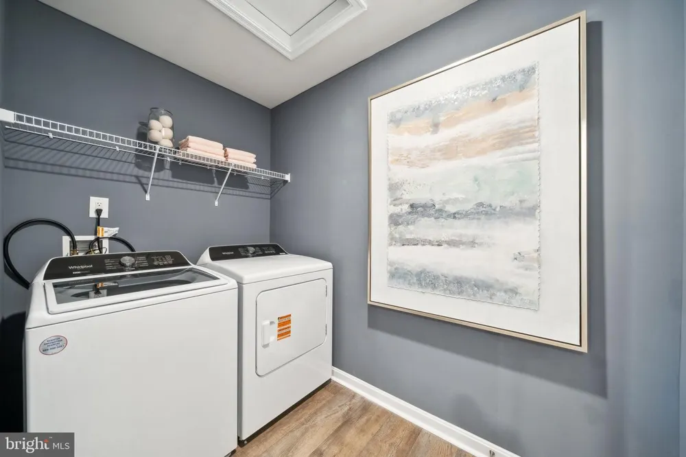 16 RIVER OAK DRIVE Staunton, VA 24401