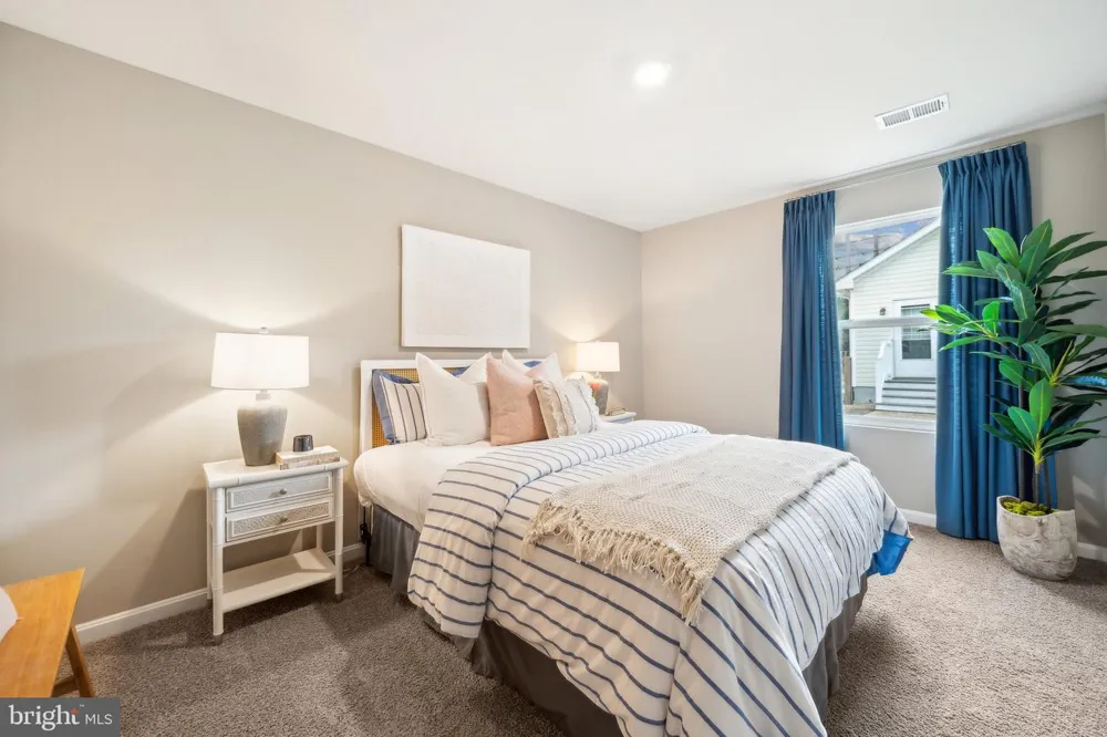 16 RIVER OAK DRIVE Staunton, VA 24401