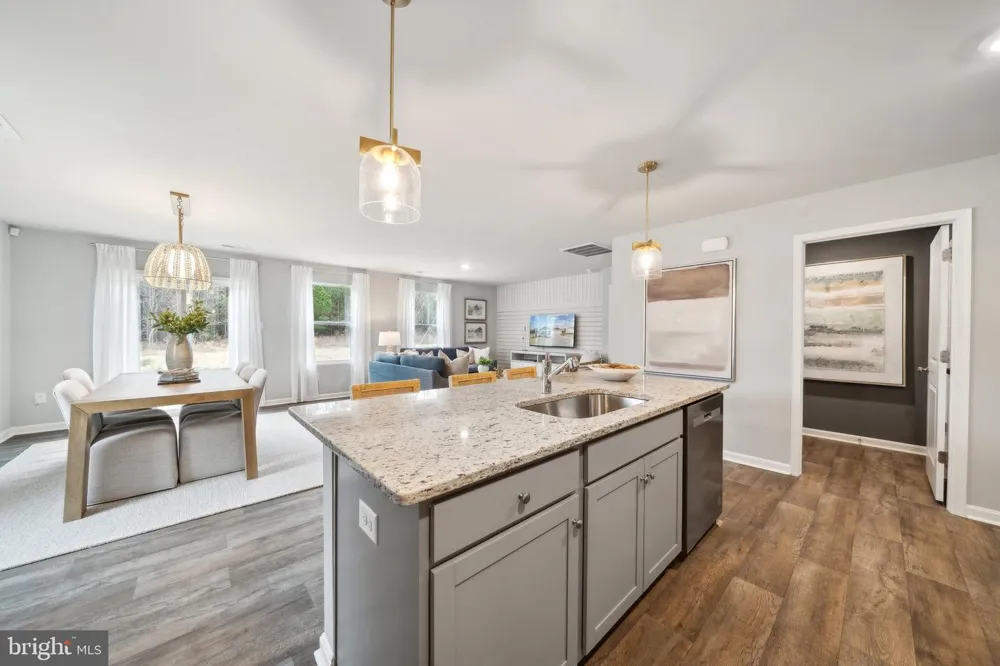 16 RIVER OAK DRIVE Staunton, VA 24401