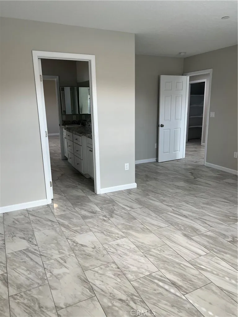 16550 Olive Street #105 Hesperia, CA 92345