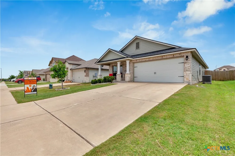 119 Beth Ann Loop Taylor, TX 76574