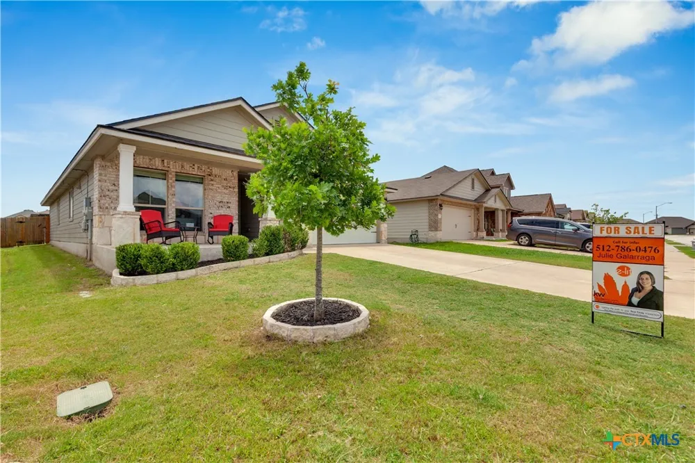 119 Beth Ann Loop Taylor, TX 76574