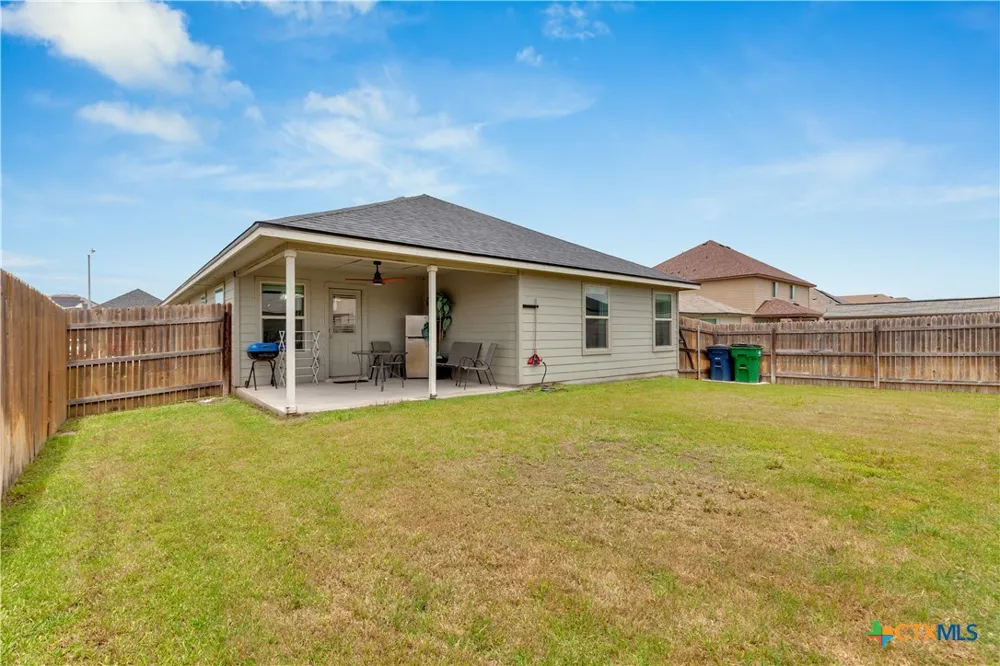 119 Beth Ann Loop Taylor, TX 76574