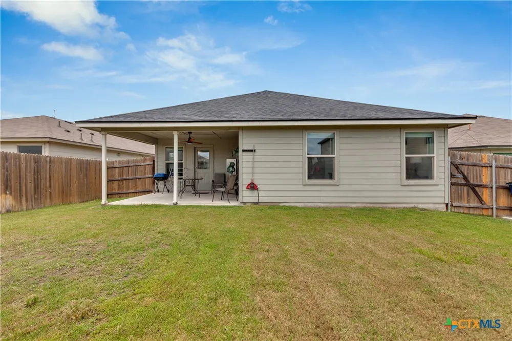 119 Beth Ann Loop Taylor, TX 76574