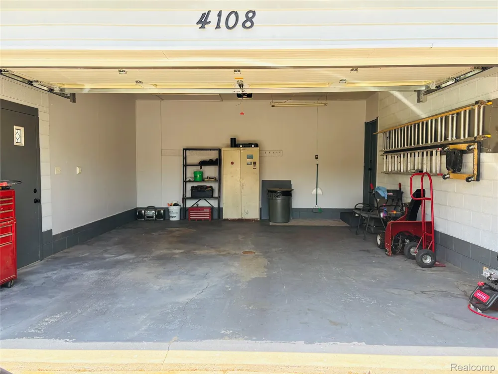 4108 Allen Court Bay City City, MI 48706