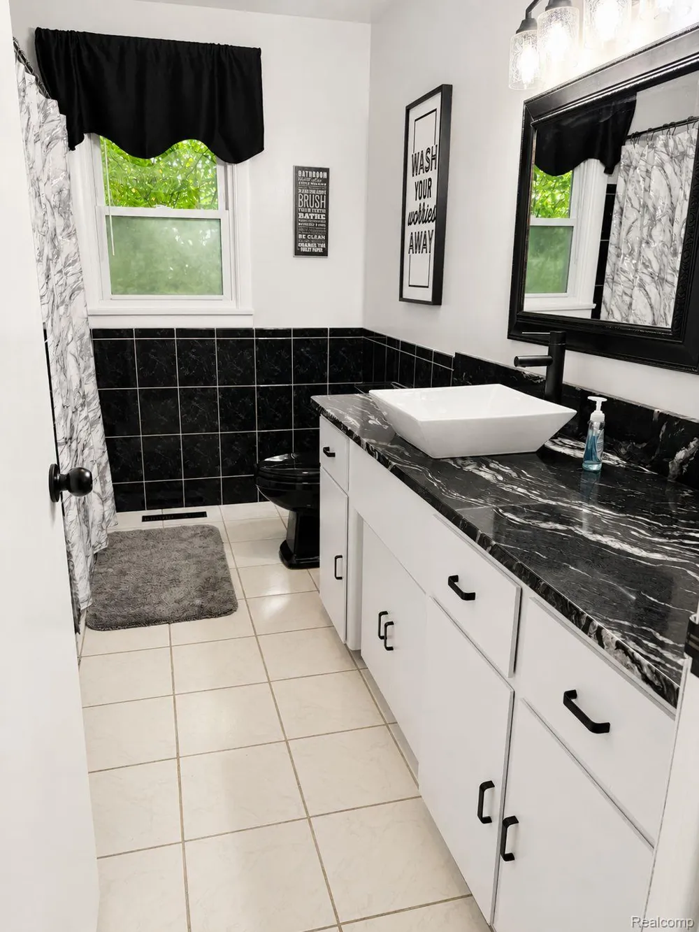 4108 Allen Court Bay City City, MI 48706