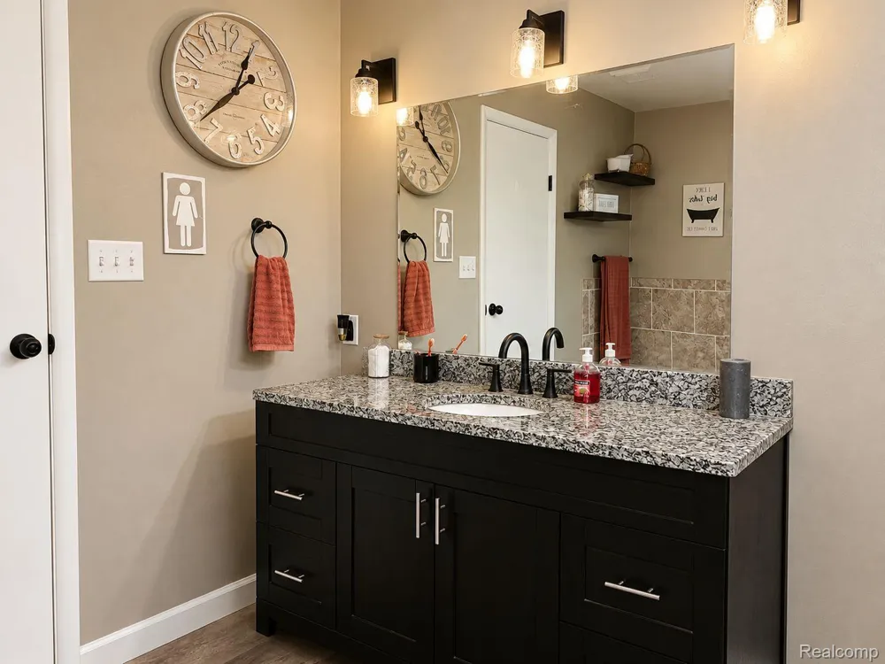 4108 Allen Court Bay City City, MI 48706