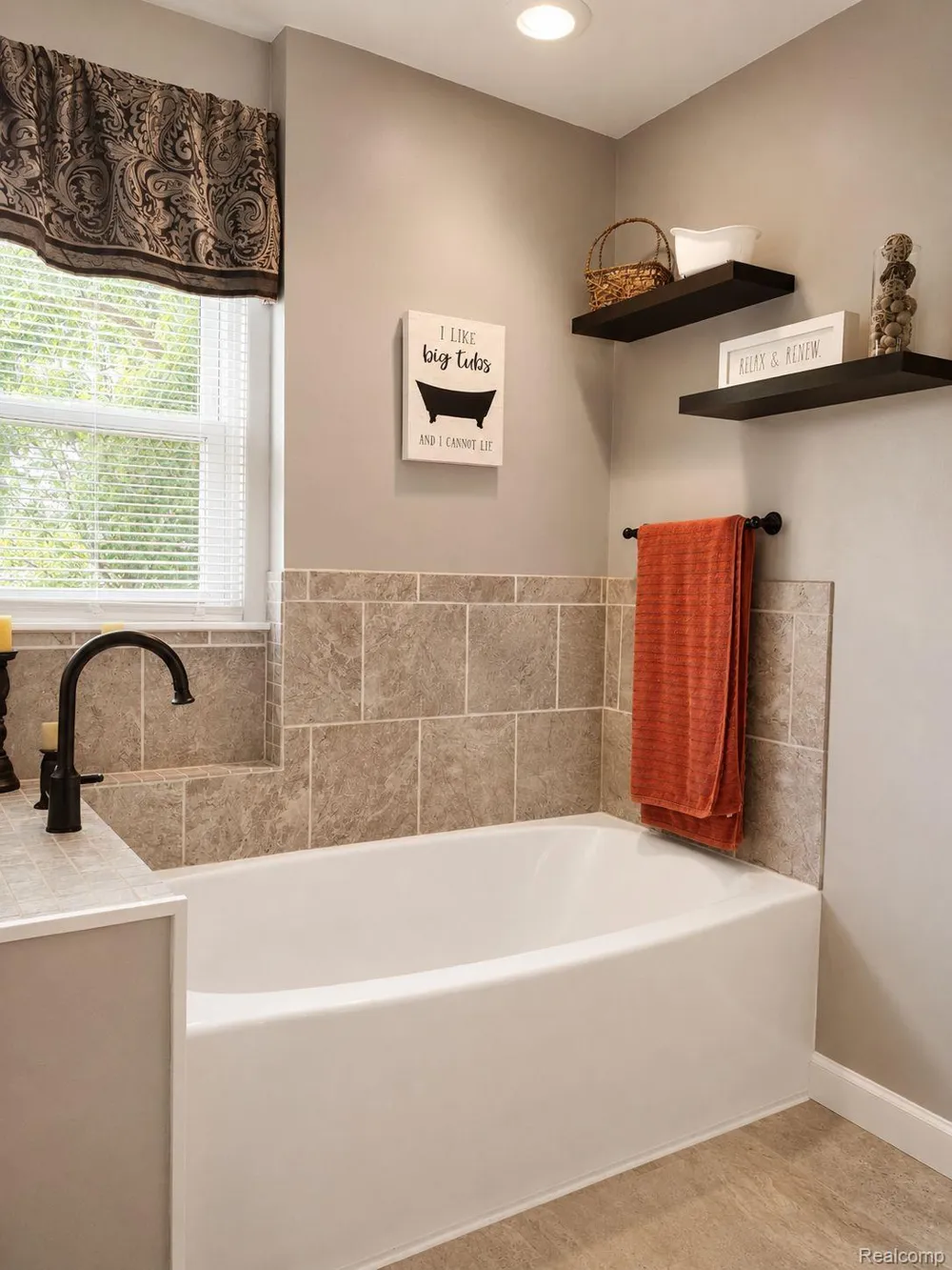 4108 Allen Court Bay City City, MI 48706