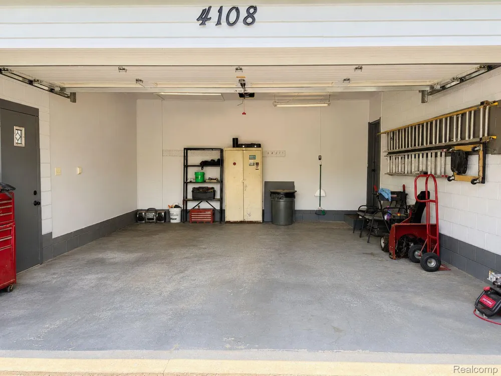 4108 Allen Court Bay City City, MI 48706