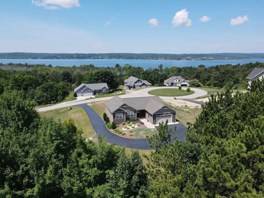 8087 S Bingham Ridge Drive Bingham Township, MI 49684