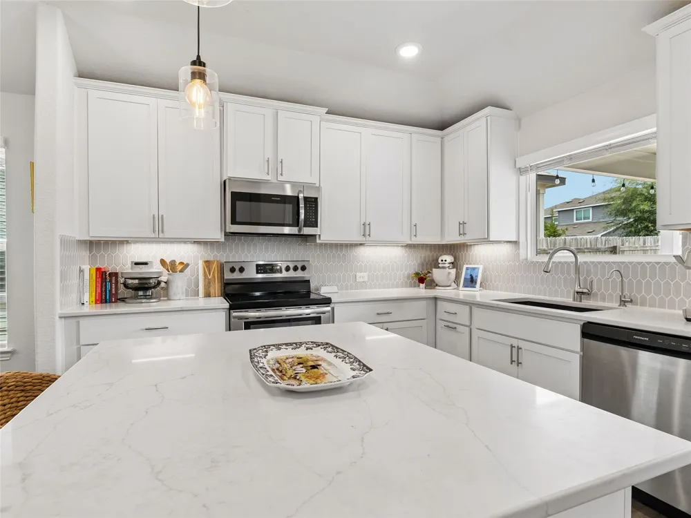 890 Casetta Trail #9 New Braunfels, TX 78130