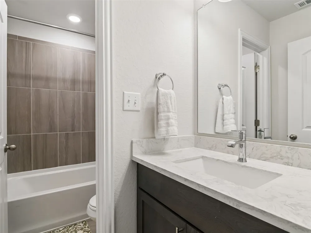 890 Casetta Trail #9 New Braunfels, TX 78130