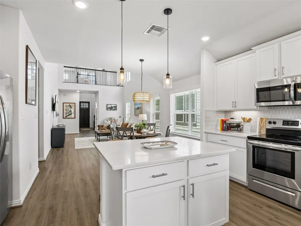 890 Casetta Trail #9 New Braunfels, TX 78130