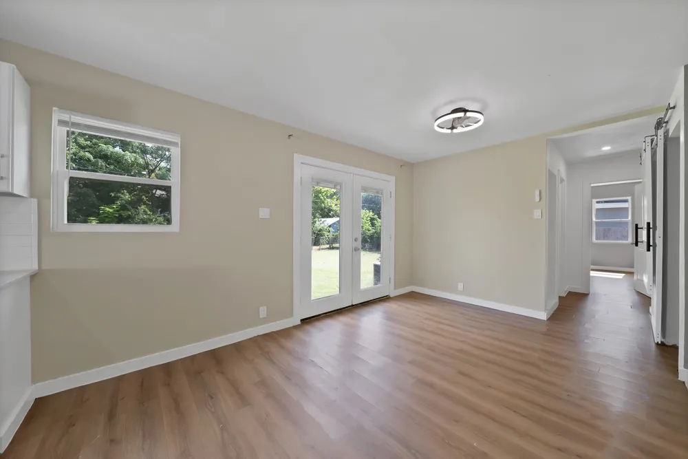 113 E Linda Drive Garland, TX 75041