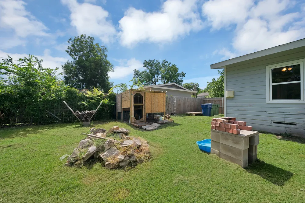113 E Linda Drive Garland, TX 75041