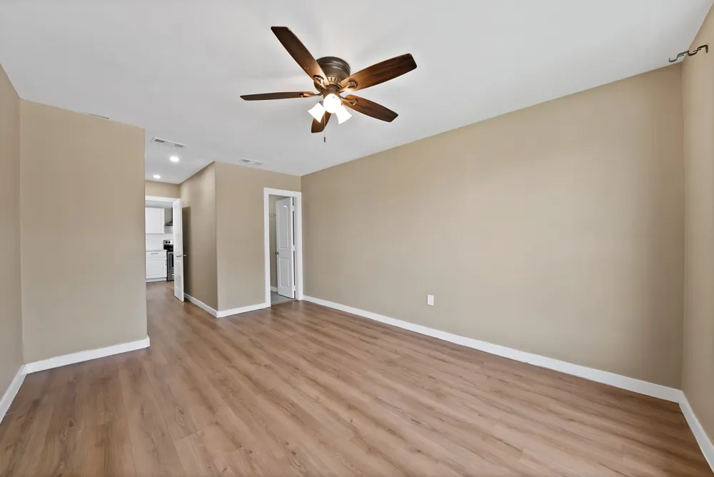 113 E Linda Drive Garland, TX 75041