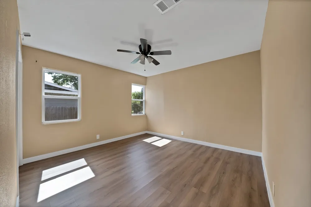 113 E Linda Drive Garland, TX 75041