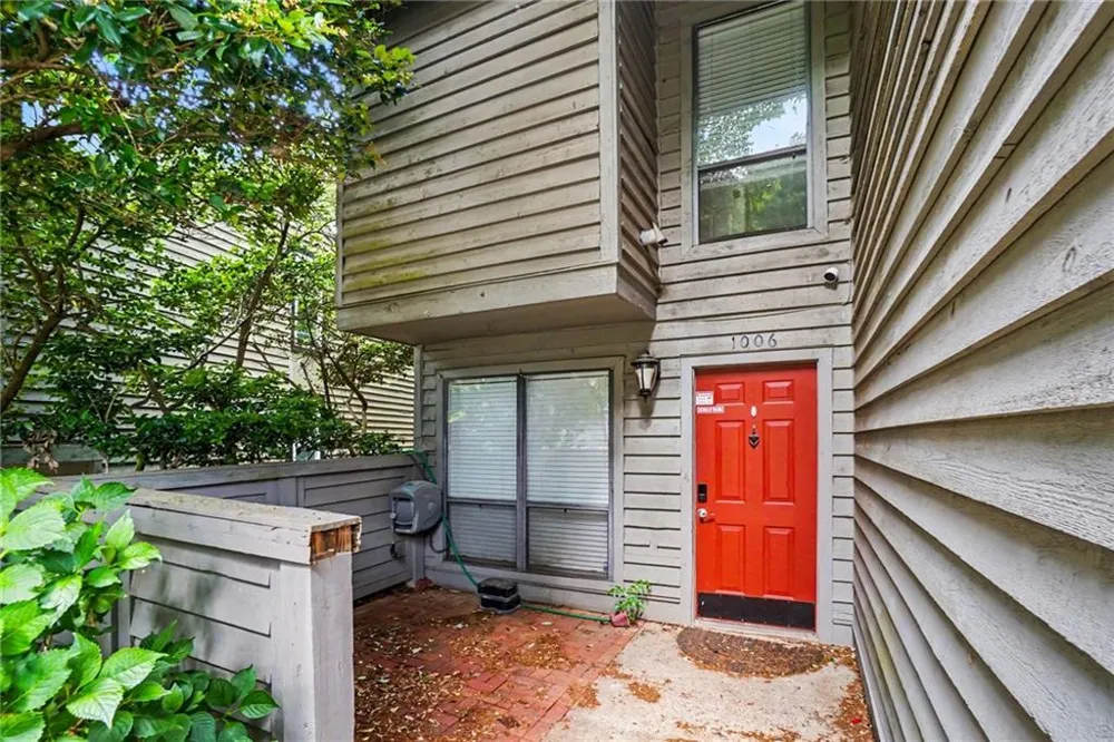 1006 Creatwood Circle SE Smyrna, GA 30080
